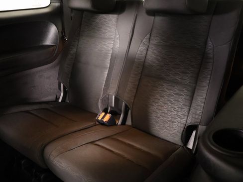 Used 2024 Dodge Durango SXT image 13