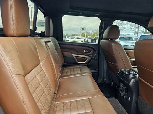 Used 2021 Nissan Titan Platinum Reserve w/ Moonroof Package image 18