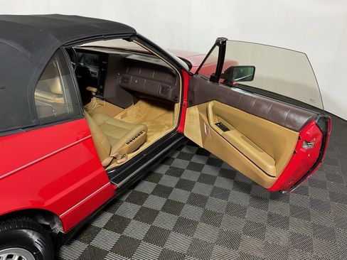 Used 1988 Cadillac Allante FWD image 27