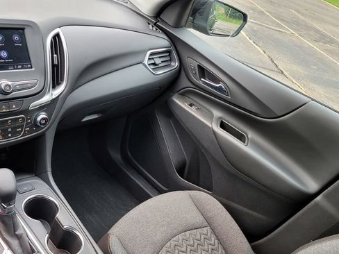Used 2024 Chevrolet Equinox LT FWD image 23