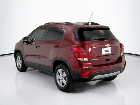 Used 2022 Chevrolet Trax LT w/ LT Convenience Package AWD/4WD image 7