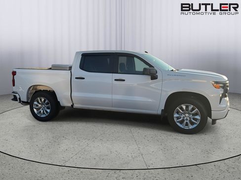 Used 2022 Chevrolet Silverado 1500 Custom RWD image 7