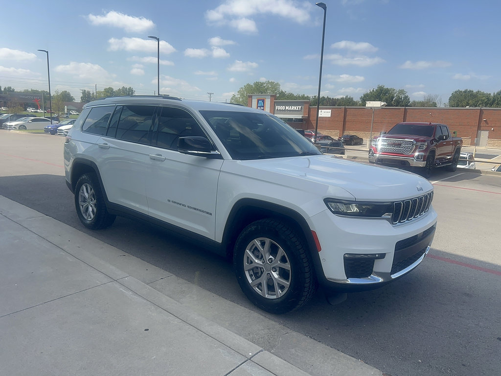 Used 2022 Jeep Grand Cherokee L Limited w/ Luxury Tech Group II RWD image 1