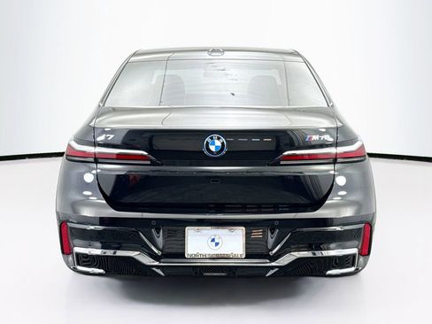 Certified 2024 BMW i7 M70 w/ Executive Package image 6