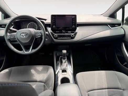 Used 2022 Toyota Corolla SE w/ SE Premium Package FWD image 10