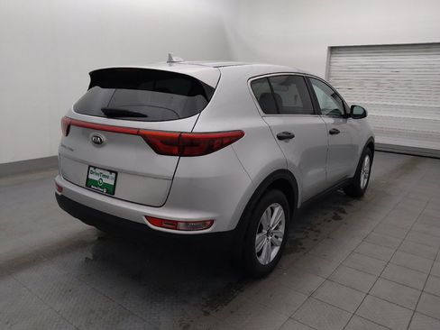 Used 2019 Kia Sportage LX image 9