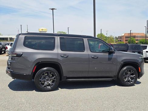 New 2026 Jeep Grand Wagoneer 4WD image 2