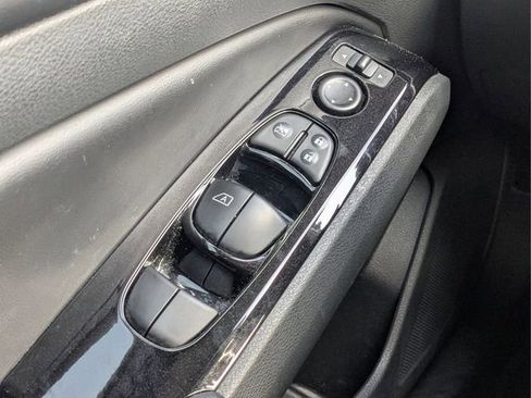 Used 2024 Nissan Altima 2.5 SR FWD image 20