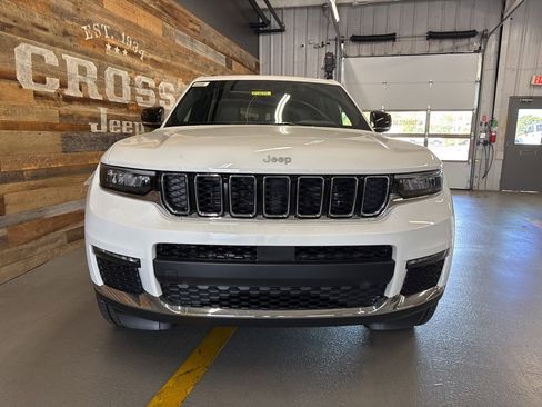New 2025 Jeep Grand Cherokee L Limited image 15
