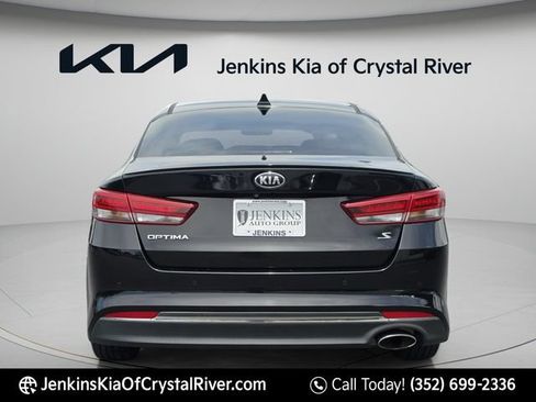 Used 2018 Kia Optima S FWD image 8