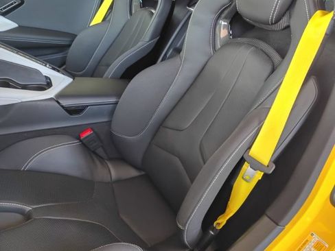 Used 2025 Chevrolet Corvette Z06 w/ Z07 Performance Package RWD image 24