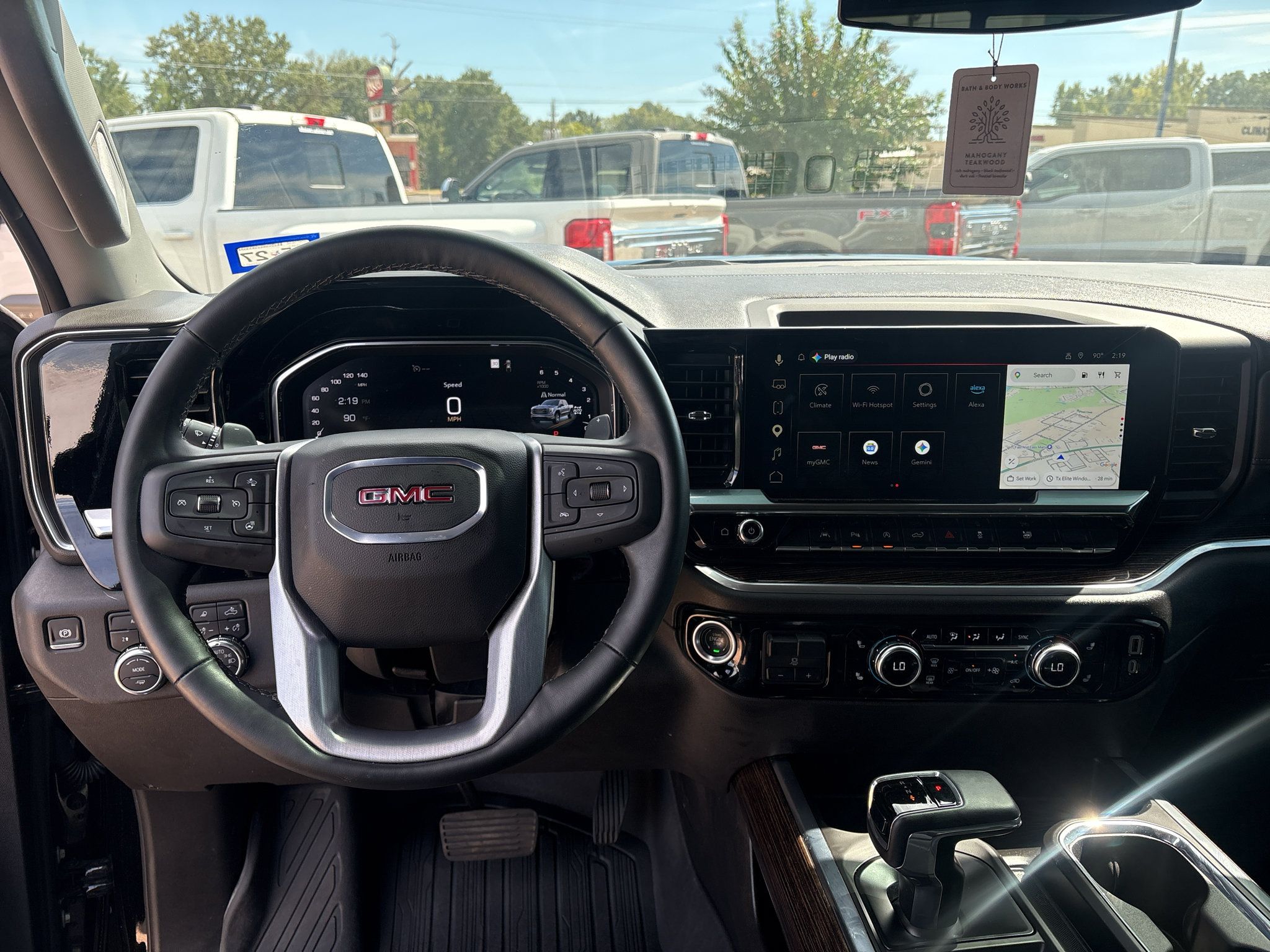 Used 2025 GMC Sierra 1500 Elevation w/ Elevation Premium Package AWD/4WD image 19
