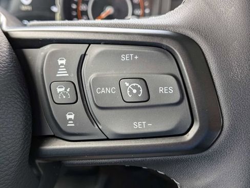 Certified 2025 Jeep Wrangler Rubicon w/ Safety Group AWD/4WD image 28