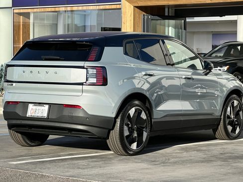 New 2026 Volvo EX30 Ultra w/ Climate Package image 5