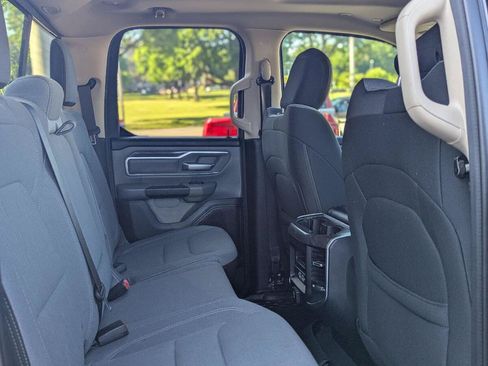 Used 2019 RAM 1500 Big Horn AWD/4WD image 34