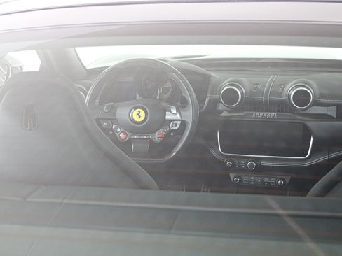 Certified 2023 Ferrari Portofino M RWD image 29
