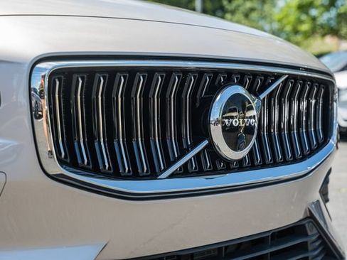Certified 2023 Volvo S60 B5 Ultimate AWD/4WD image 11