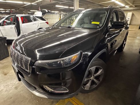 Used 2019 Jeep Cherokee Limited AWD/4WD image 2