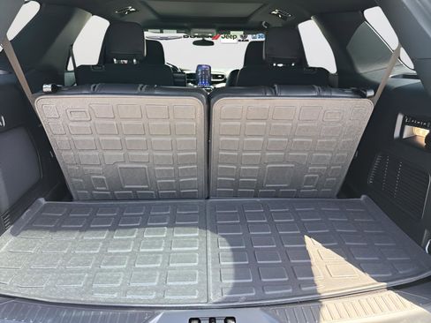 Used 2024 Ford Explorer ST w/ Equipment Group 401A AWD/4WD image 27