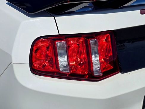 Used 2012 Ford Mustang Coupe RWD image 23