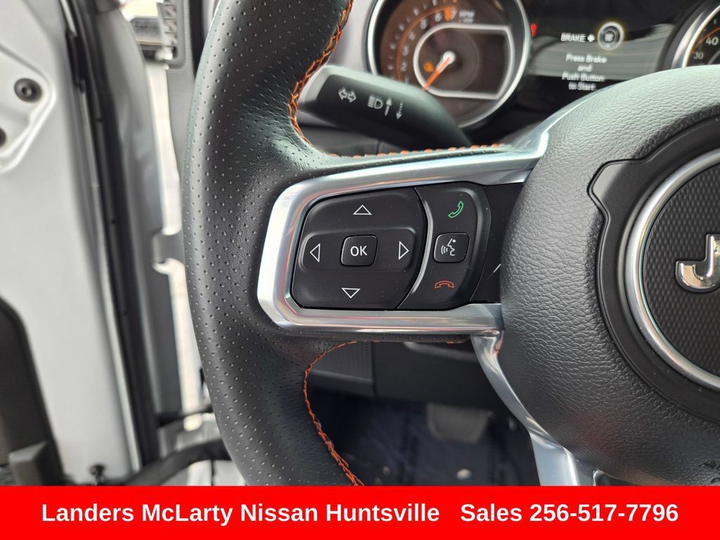 Used 2023 Jeep Gladiator Mojave w/ LED Lighting Group AWD/4WD image 20