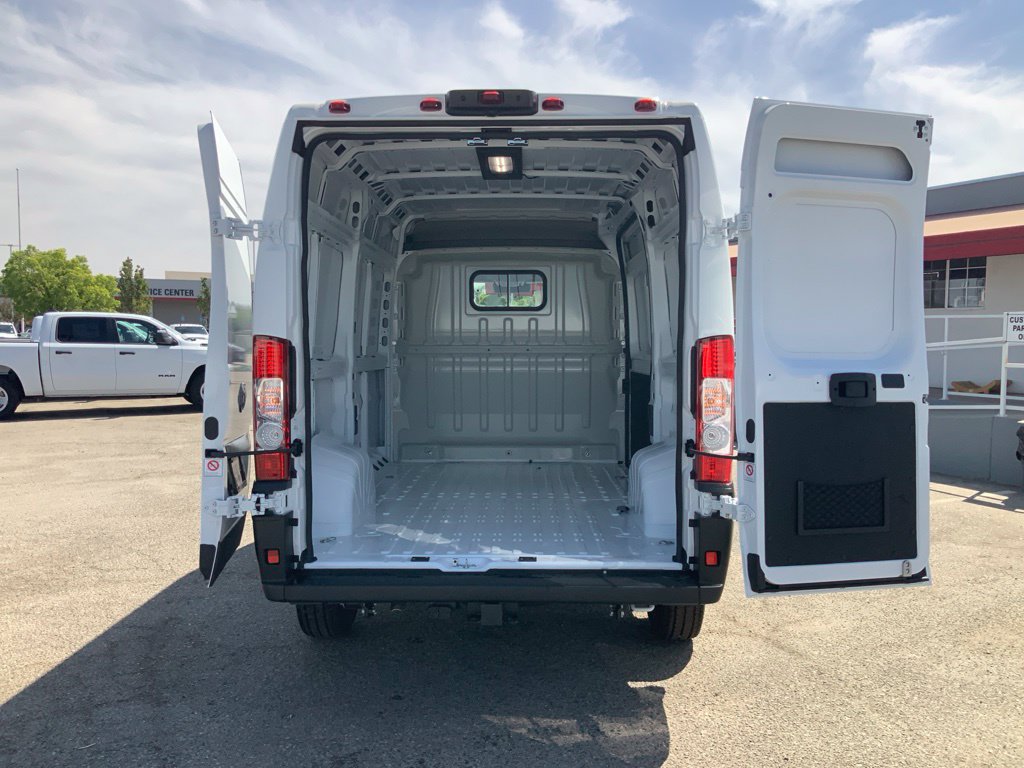 New 2027 RAM ProMaster 2500 w/ Convenience Group FWD image 7