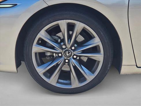 Used 2019 Lexus ES 350 F Sport w/ Accessory Package 2 FWD image 14
