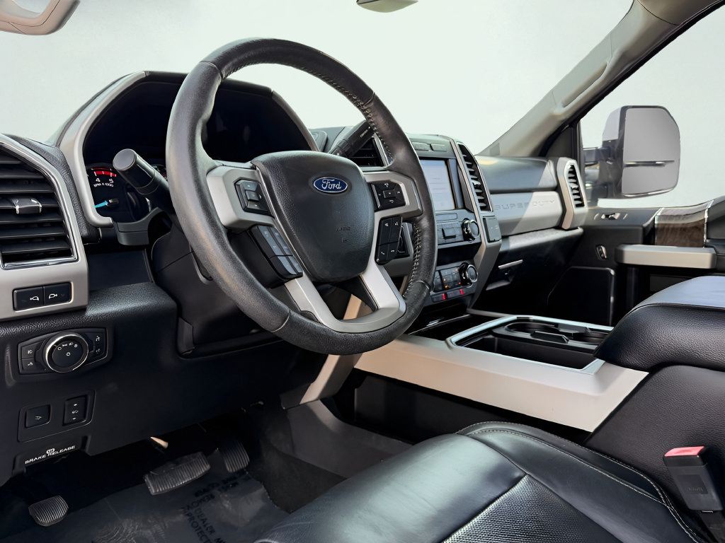 Used 2019 Ford F250 Lariat w/ Lariat Ultimate Package AWD/4WD image 18