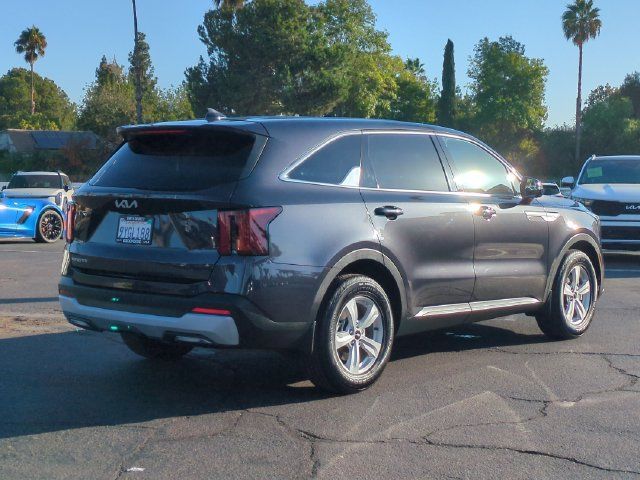 Used 2026 Kia Sorento LX FWD image 3