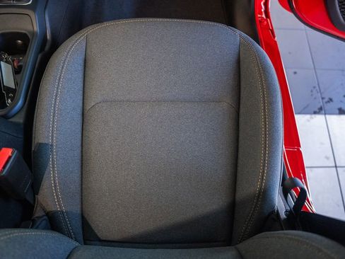 New 2025 Jeep Gladiator Sport image 30