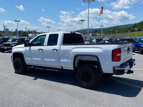 Used 2018 GMC Sierra 2500 4x4 Double Cab w/ Sierra Convenience Package image 3