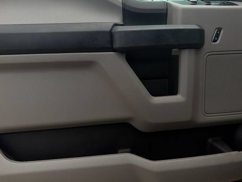 Used 2017 Ford F150 XL w/ Equipment Group 101A Mid RWD image 11