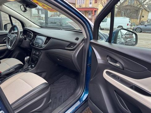 Used 2020 Buick Encore Preferred image 28