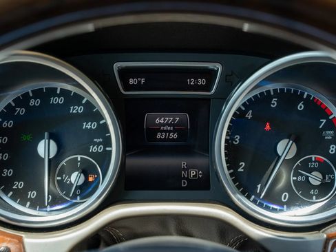 Used 2015 Mercedes-Benz ML 400 4MATIC w/ Lighting Package image 20