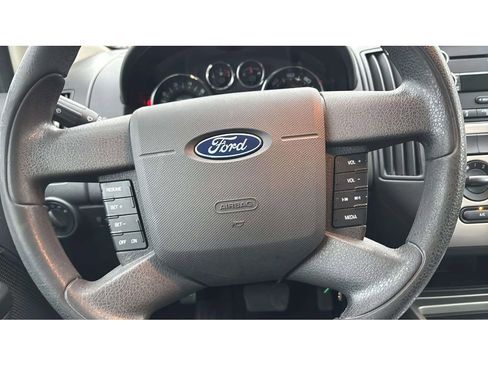 Used 2009 Ford Edge SE image 14