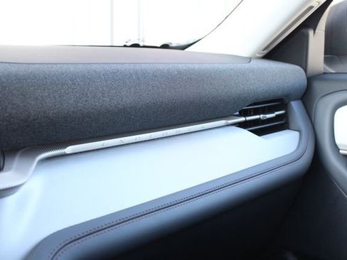 New 2026 Ford Explorer Active w/ Active Comfort Package image 19