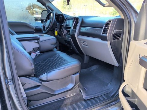 Used 2018 Ford F250 XLT image 14