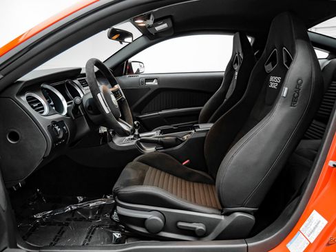 Used 2012 Ford Mustang Boss 302 w/ Boss 302 Accessory Pkg RWD image 34