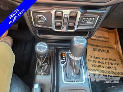 Used 2021 Jeep Gladiator Overland w/ Popular Equipment Package AWD/4WD image 17