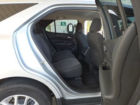 Used 2022 Chevrolet Equinox LT AWD/4WD image 56