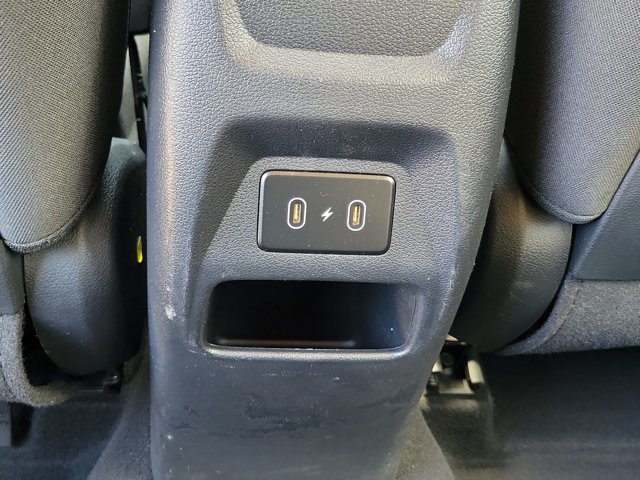 Certified 2024 Hyundai Venue SEL FWD image 23