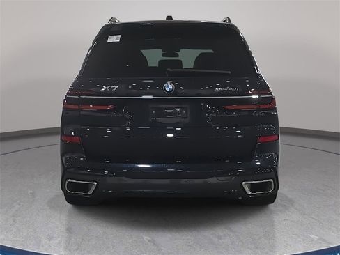 Used 2023 BMW X7 xDrive40i w/ M Sport Package image 6