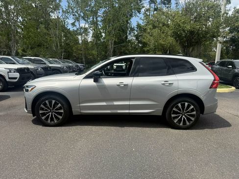 Used 2025 Volvo XC60 B5 Plus AWD/4WD image 2