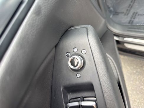 Used 2017 Audi Q5 2.0T Premium Plus w/ Technology Package image 19