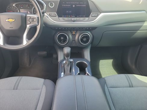 Used 2021 Chevrolet Blazer LT FWD image 19