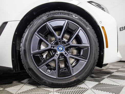 Used 2023 BMW i4 eDrive35 w/ Premium Package RWD image 40