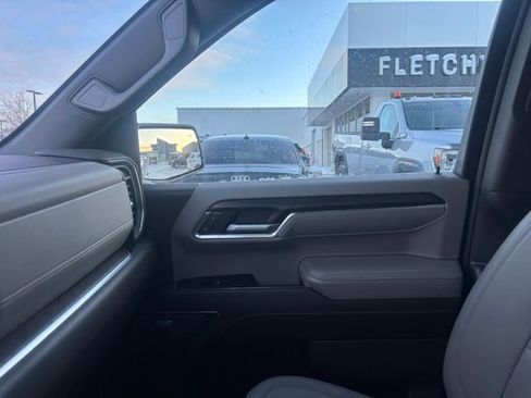 Used 2022 GMC Sierra 1500 SLT w/ SLT Premium Plus Package image 12