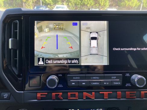 Used 2025 Nissan Frontier PRO-4X w/ Pro Convenience Package AWD/4WD image 27