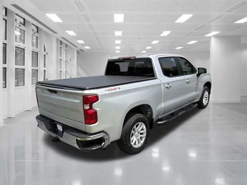 Used 2021 Chevrolet Silverado 1500 LT AWD/4WD image 5