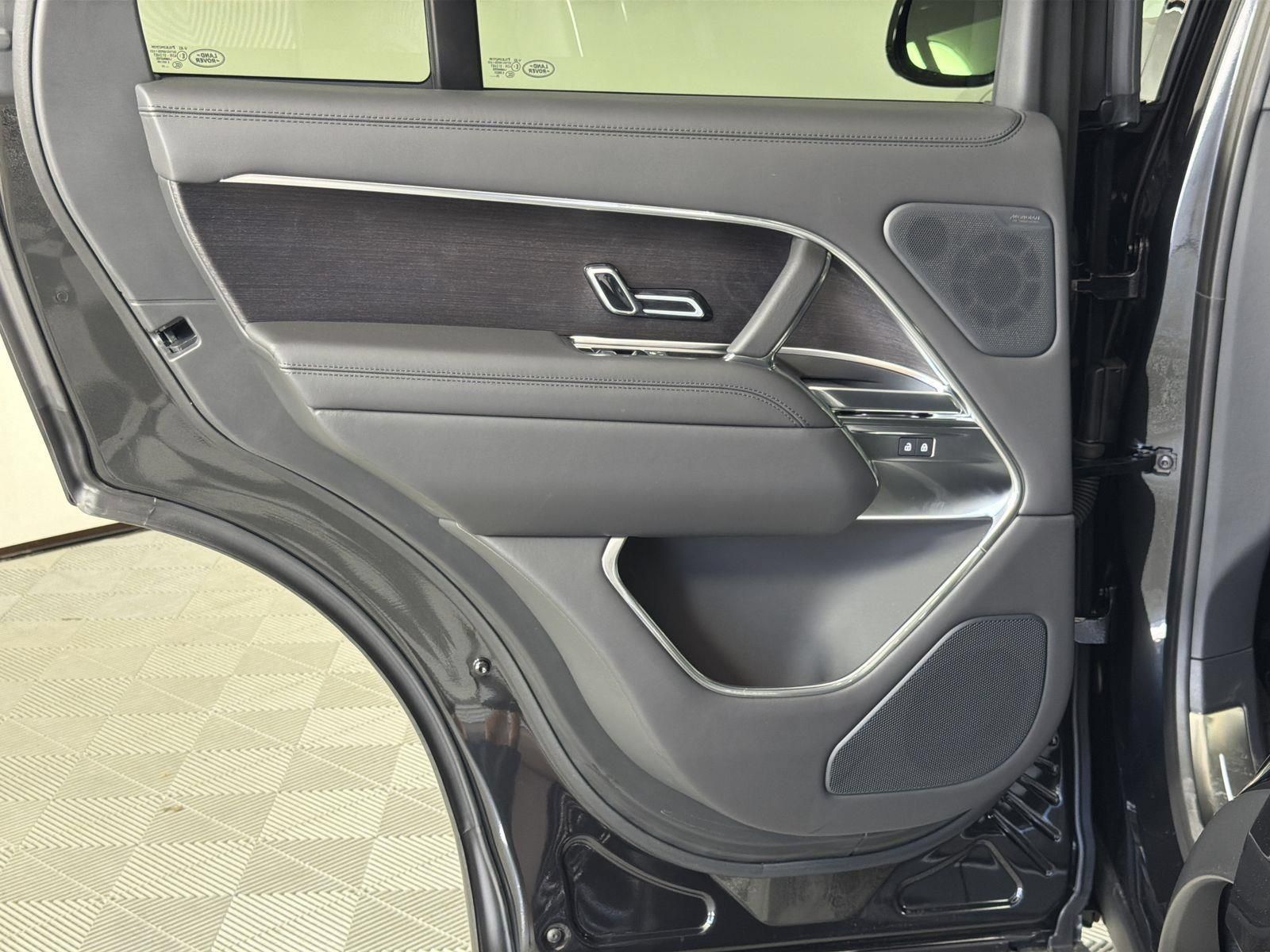 New 2026 Land Rover Range Rover SE AWD/4WD image 26